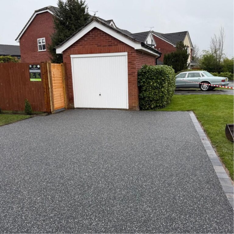 resin-bound-paving-installation.jpg